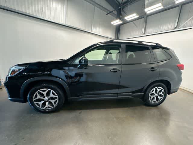 Used 2020 Subaru Forester Premium AWD/4WD image 2
