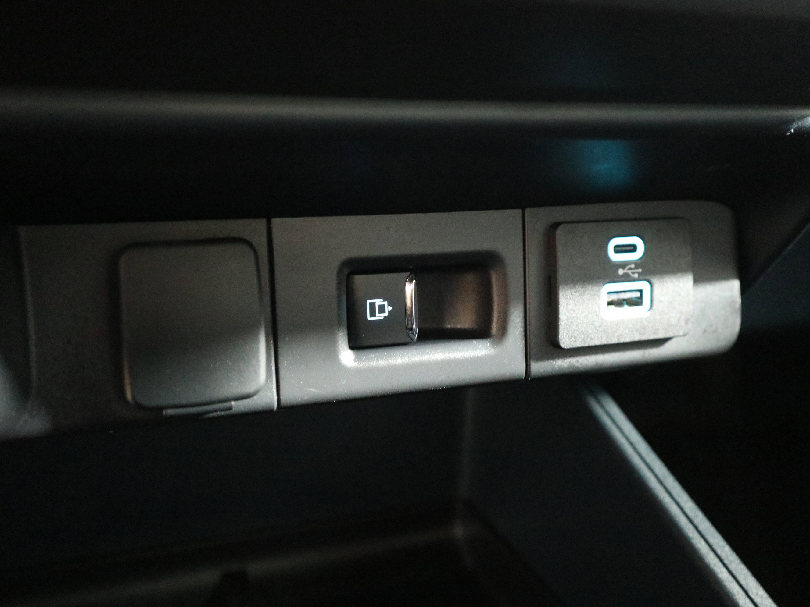 Used 2024 Ford Maverick Lariat w/ Black Appearance Package image 33