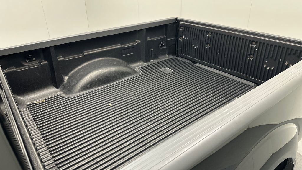 Used 2012 Nissan Frontier SV w/ Sport Appearance Pkg image 15