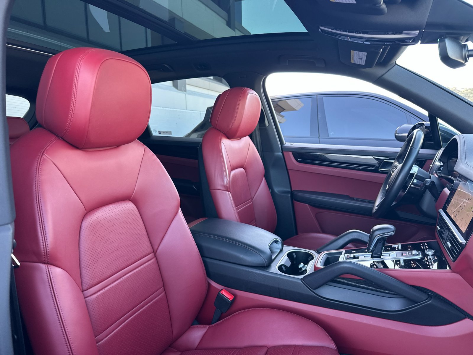 Certified 2023 Porsche Cayenne AWD/4WD image 27