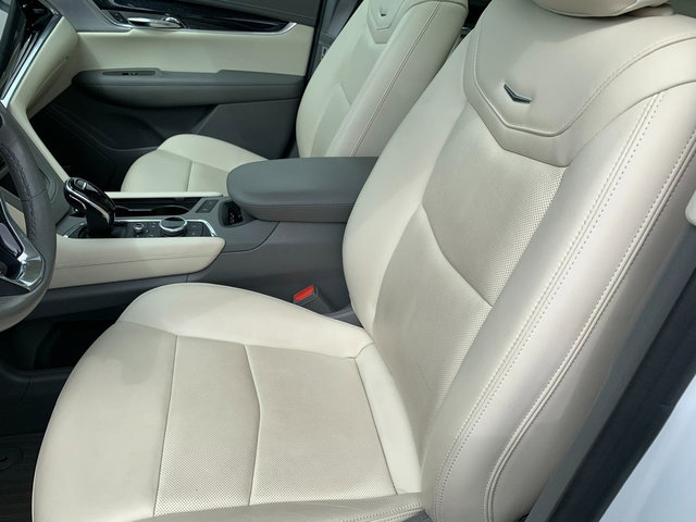 Used 2020 Cadillac XT6 Premium Luxury image 18