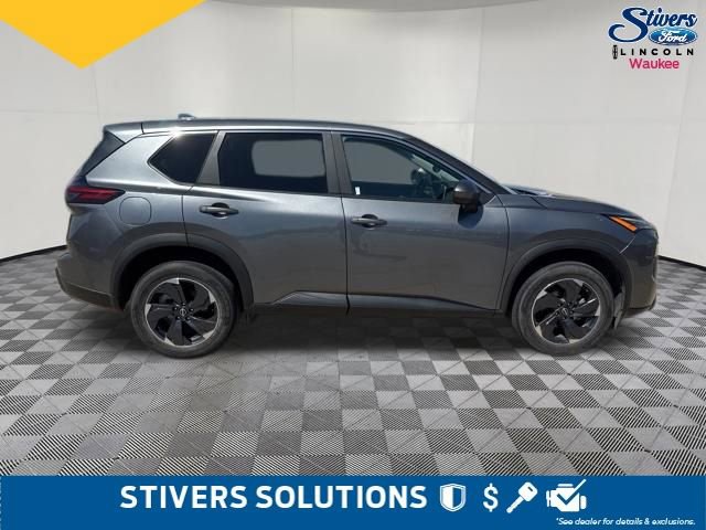 Used 2024 Nissan Rogue SV FWD image 3
