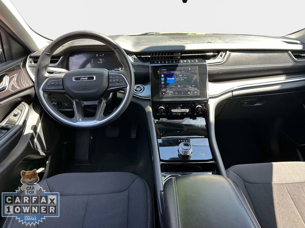 Used 2022 Jeep Grand Cherokee L Laredo w/ Luxury Tech Group I AWD/4WD image 13