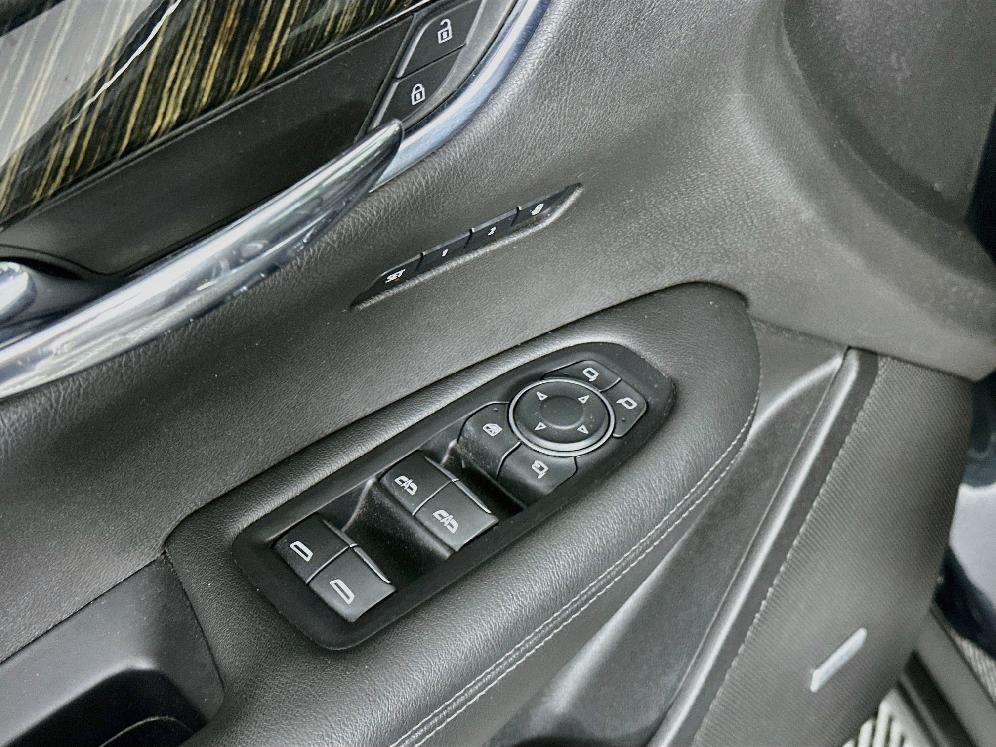 Used 2020 Cadillac XT6 Premium Luxury FWD image 15