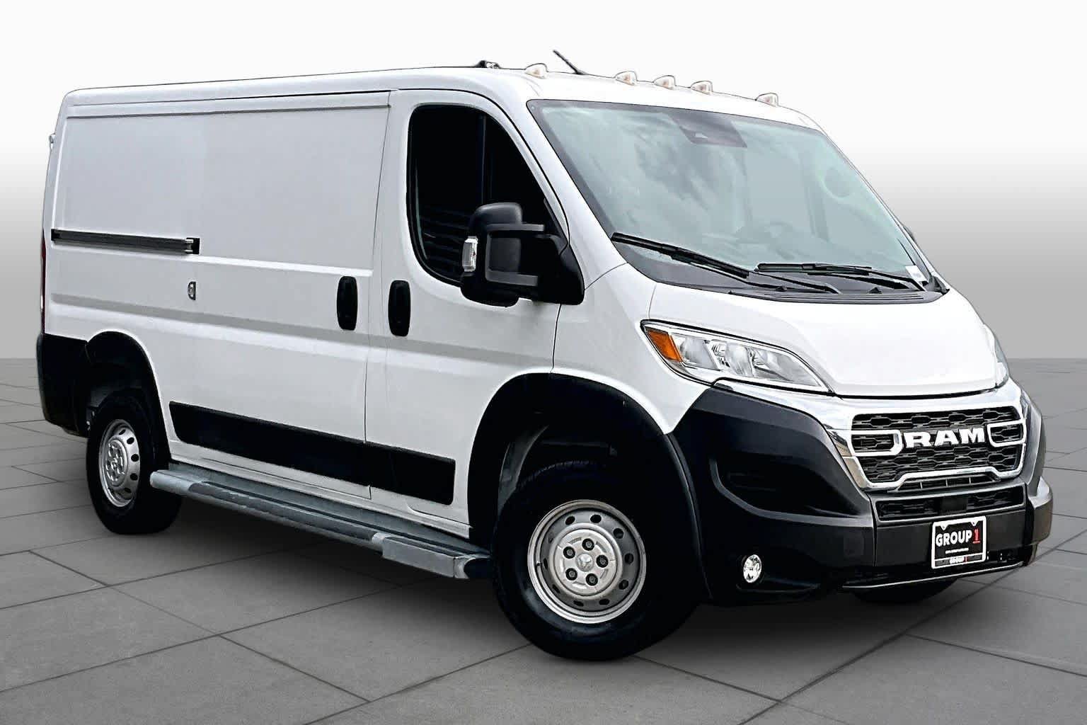 Used 2023 RAM ProMaster 2500 FWD image 3