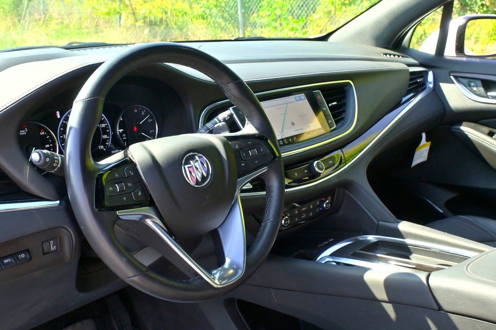 Used 2024 Buick Enclave Avenir w/ Avenir Technology Package image 30