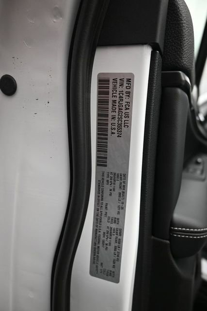 New 2025 Jeep Grand Cherokee Laredo image 12