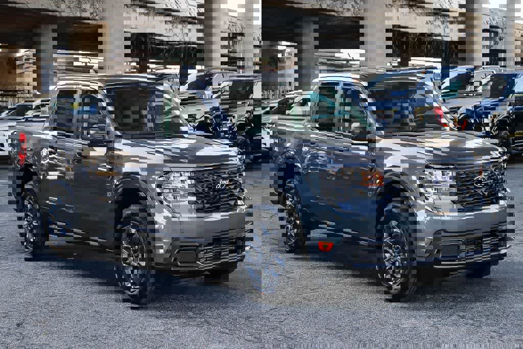 New 2026 Ford Maverick XLT image 3