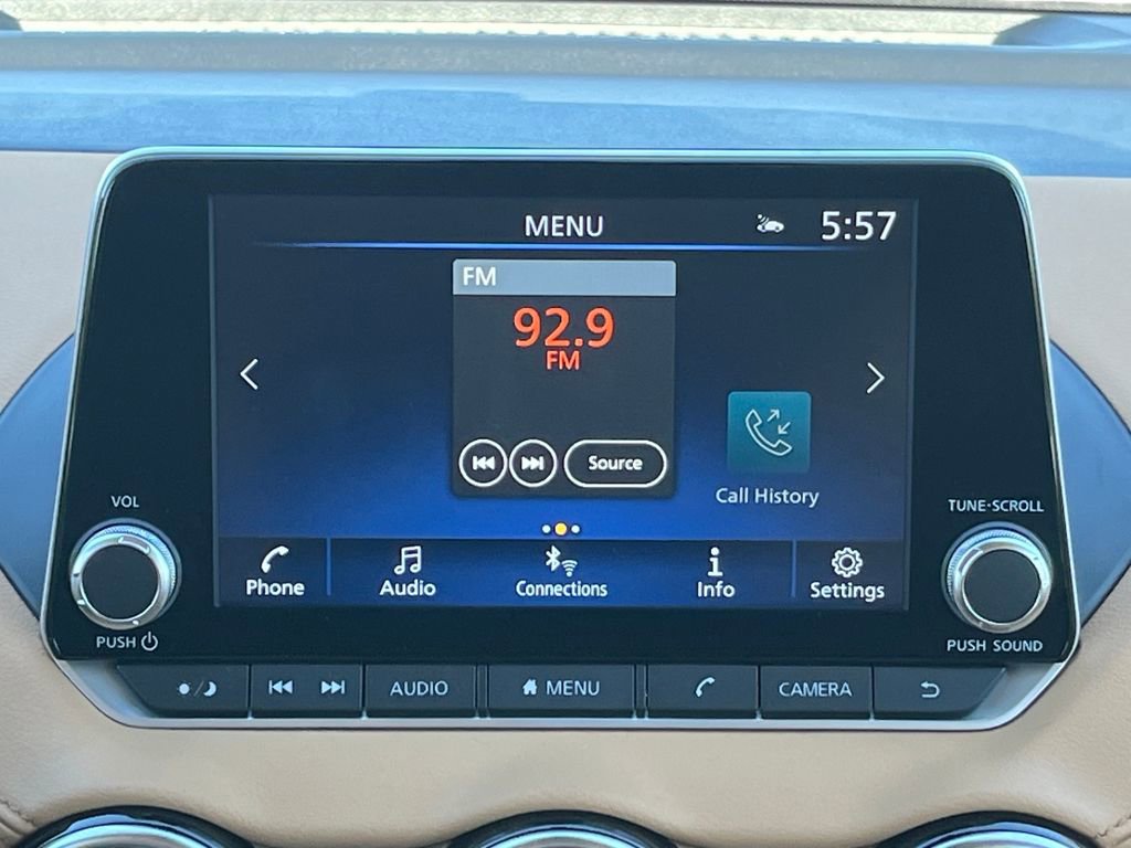 New 2025 Nissan Sentra SV w/ SV Premium Package image 25