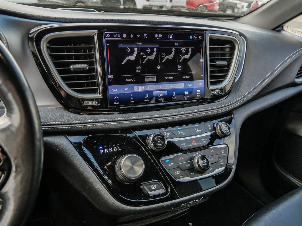 Used 2021 Chrysler Pacifica Touring-L w/ S Appearance Package image 28