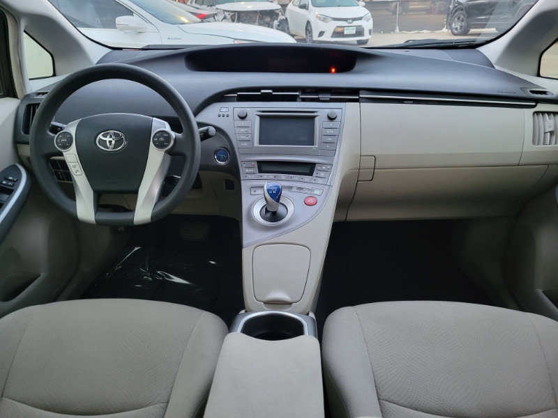 Used 2014 Toyota Prius Two FWD image 19
