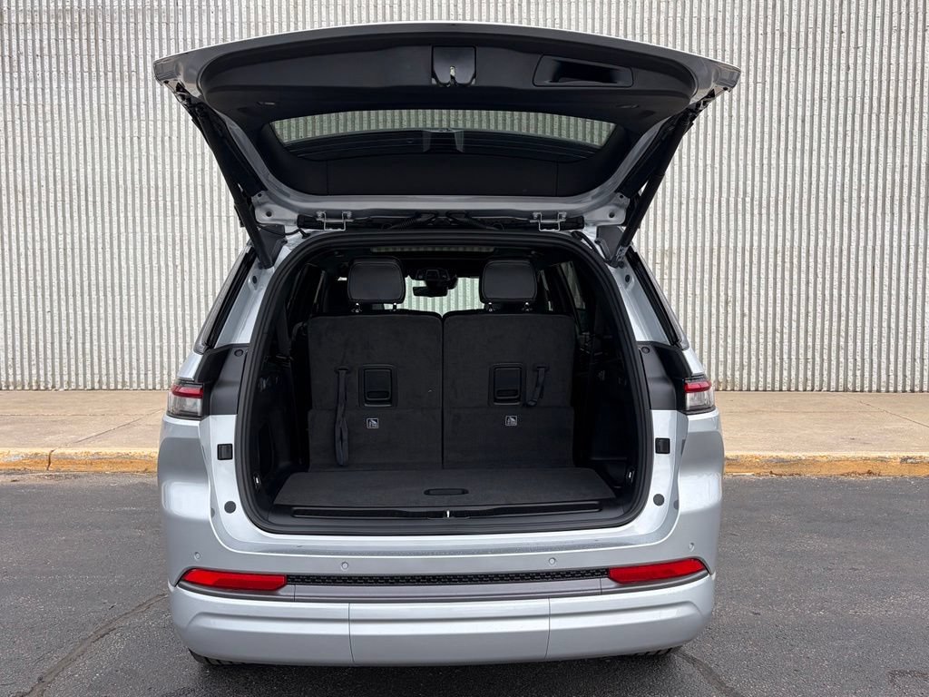 New 2026 Jeep Grand Cherokee L Limited AWD/4WD image 14