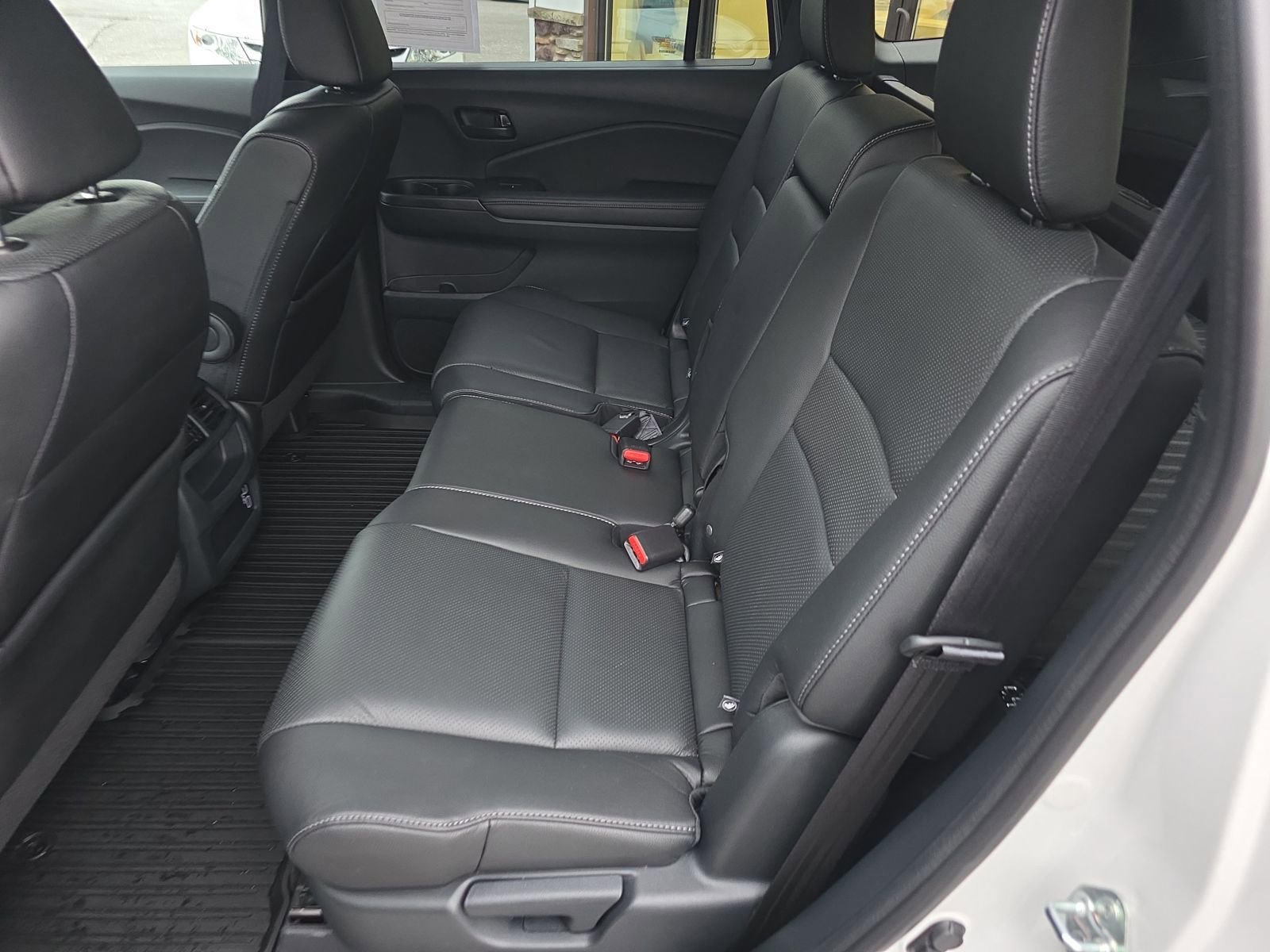 Used 2023 Honda Passport EX-L image 28