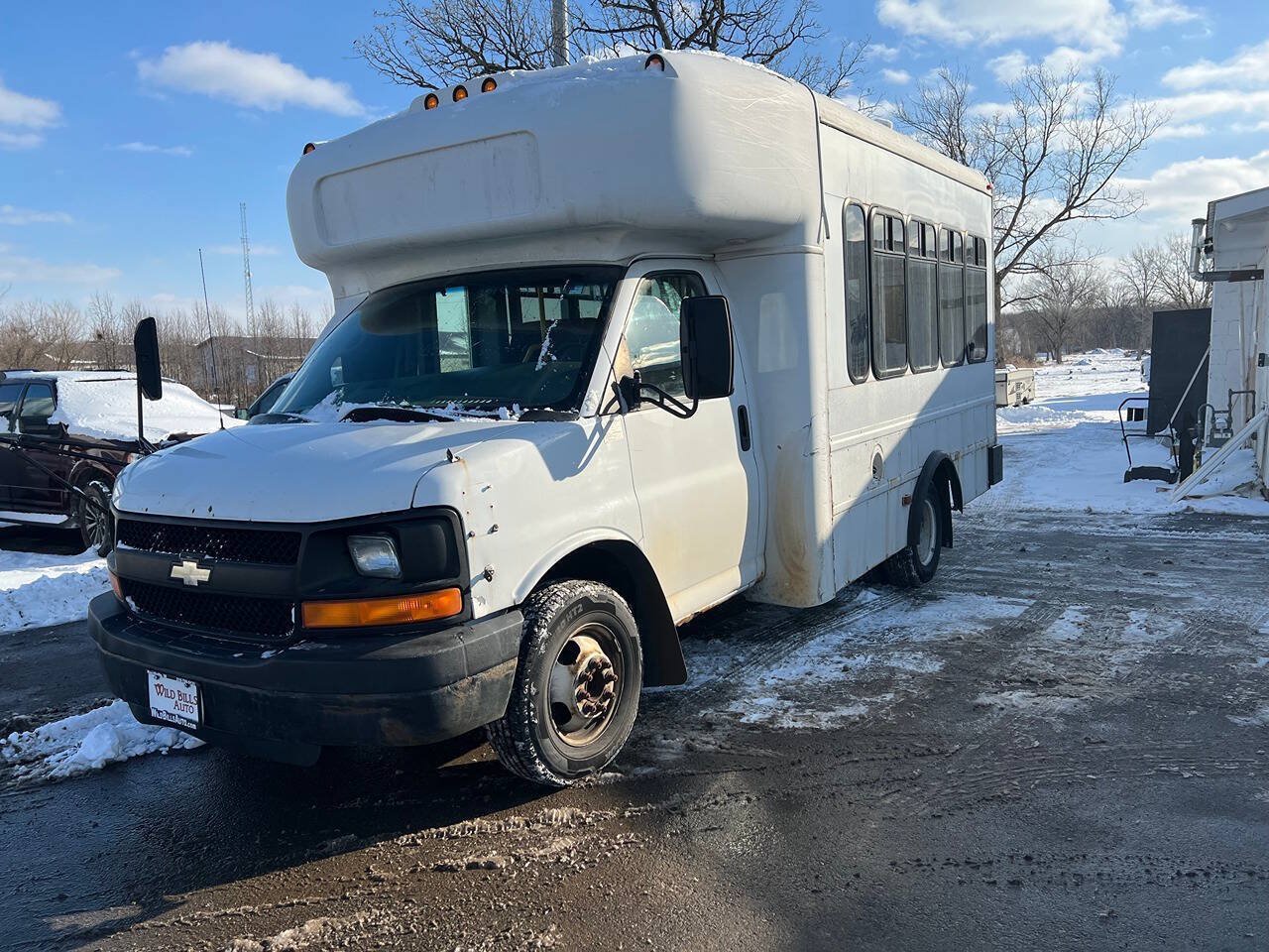 Used 2006 Chevrolet Express 3500 w/ School Bus Package RWD image 3