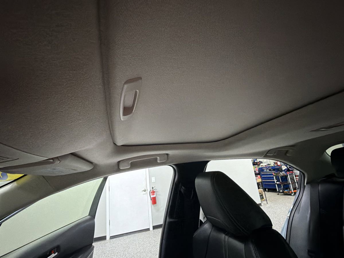 Used 2020 Toyota Corolla XLE w/ Carpet Mat Package (TMS) FWD image 24