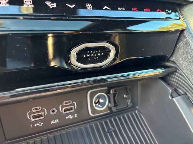 New 2027 Jeep Grand Cherokee Limited AWD/4WD image 18