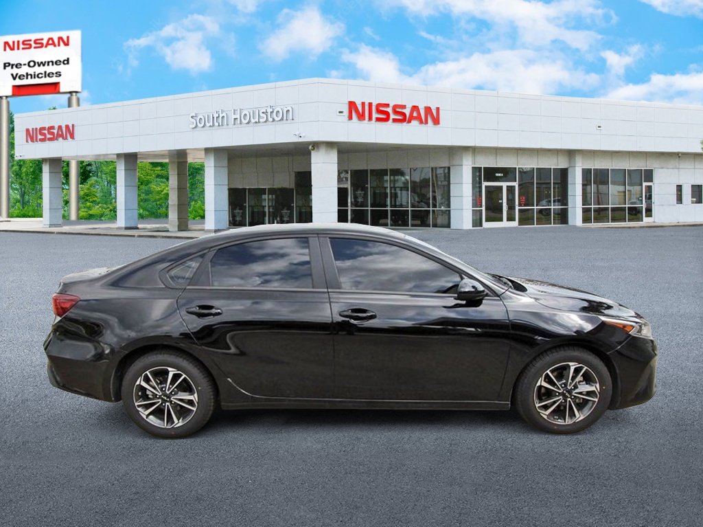 Used 2024 Kia Forte LXS image 5