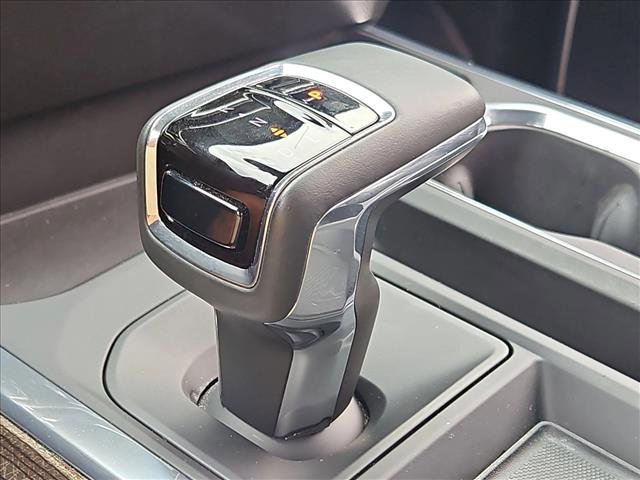 Used 2025 Chevrolet Silverado 1500 LT Trail Boss w/ Convenience Package II image 11