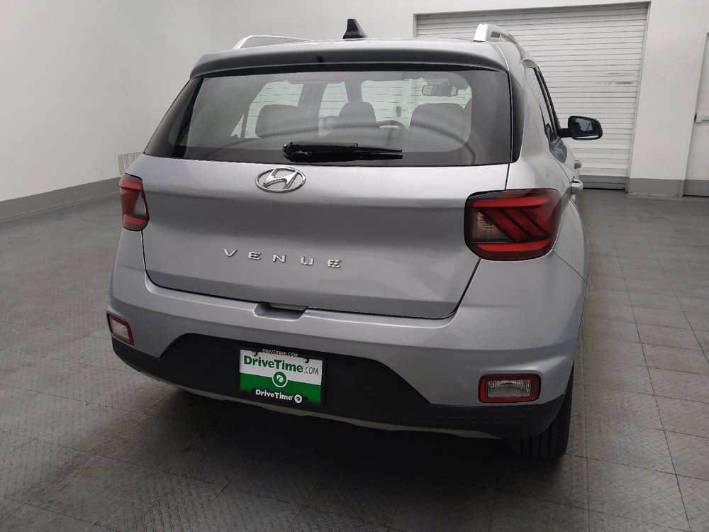 Used 2021 Hyundai Venue SEL w/ Cargo Package image 7