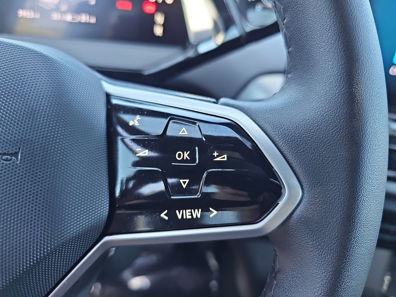 Certified 2023 Volkswagen ID.4 Pro image 17