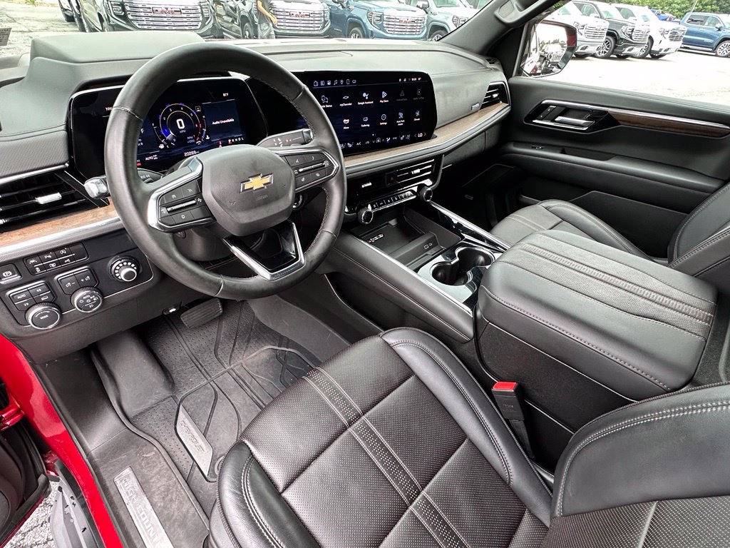 Certified 2025 Chevrolet Tahoe High Country AWD/4WD image 22