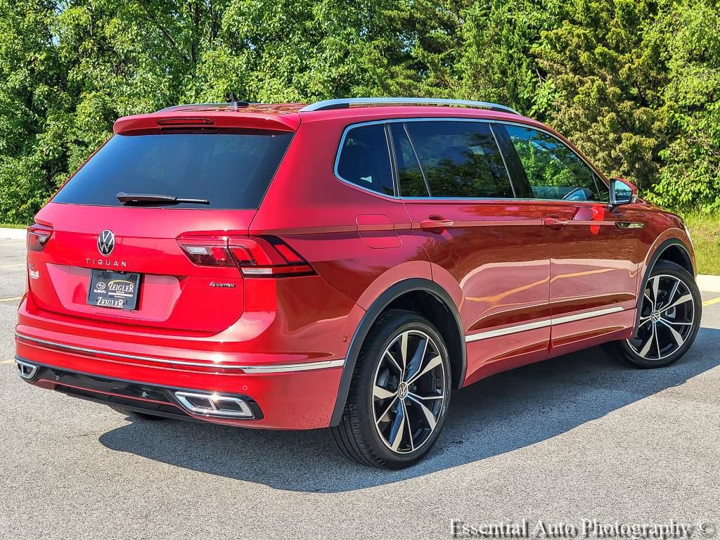 Used 2024 Volkswagen Tiguan SEL R-Line AWD/4WD image 7