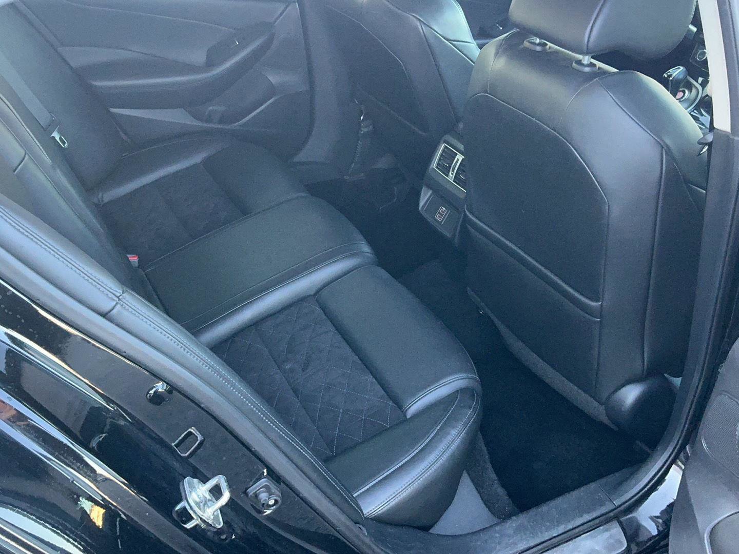 Used 2018 Nissan Maxima SR w/ Midnight Edition image 29