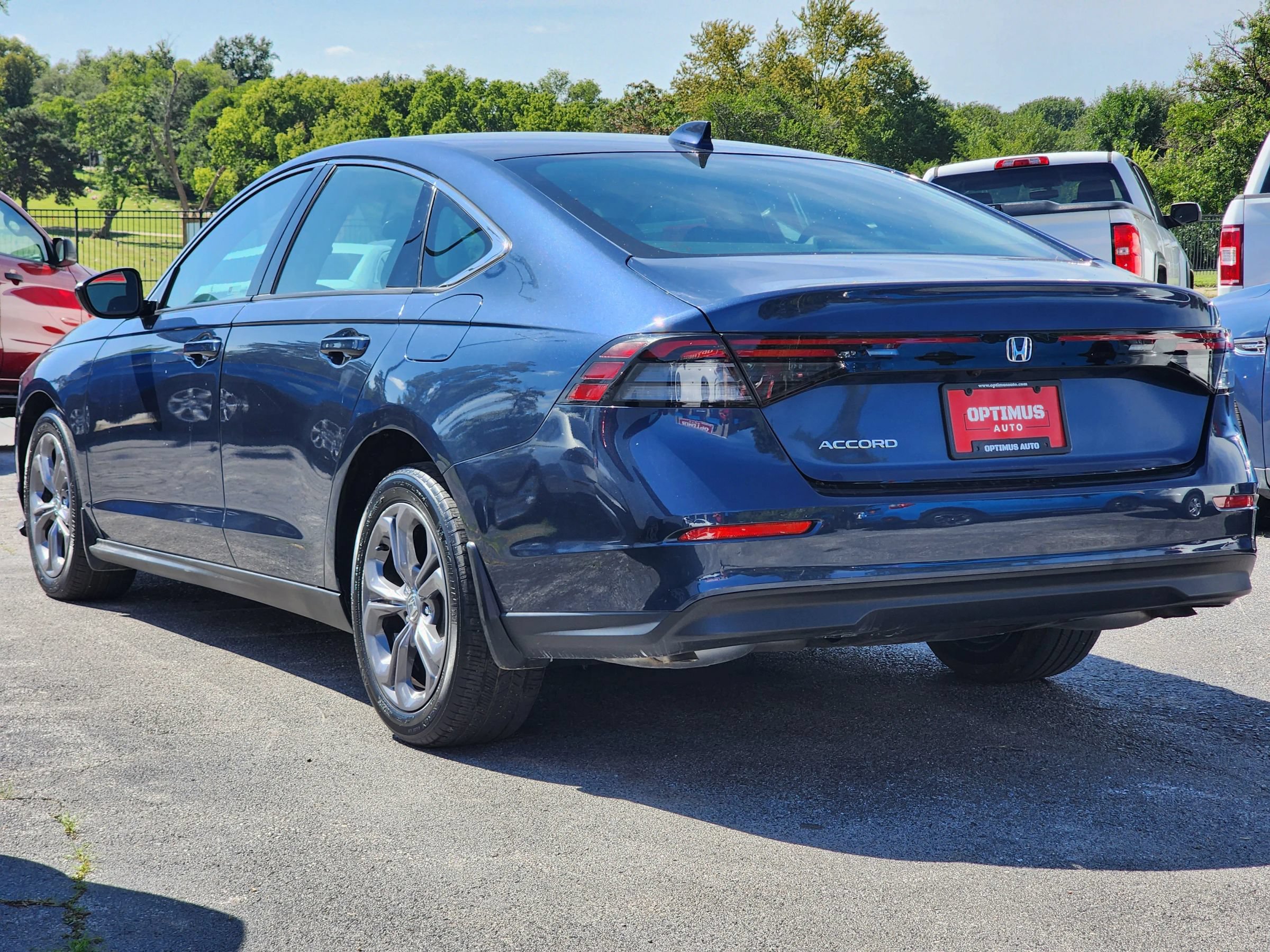 Used 2023 Honda Accord EX image 5