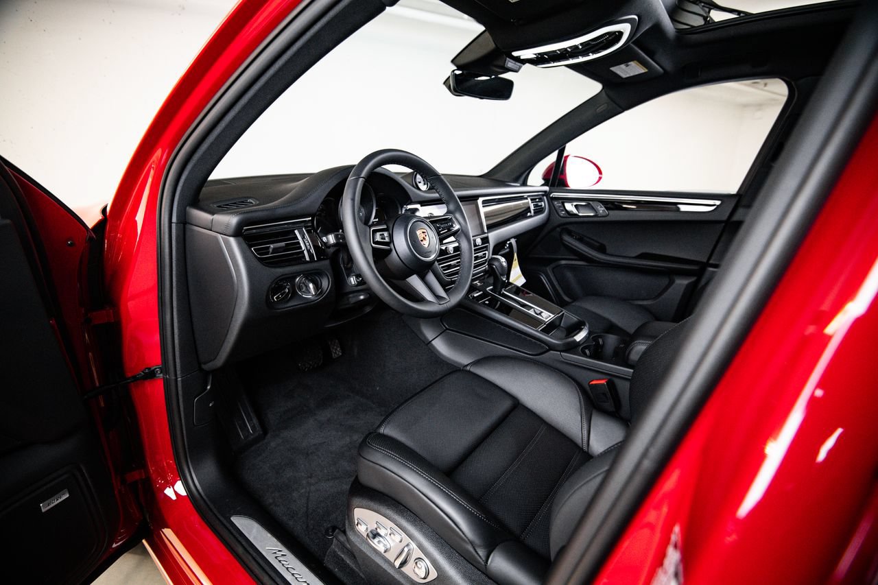 New 2026 Porsche Macan S AWD/4WD image 4