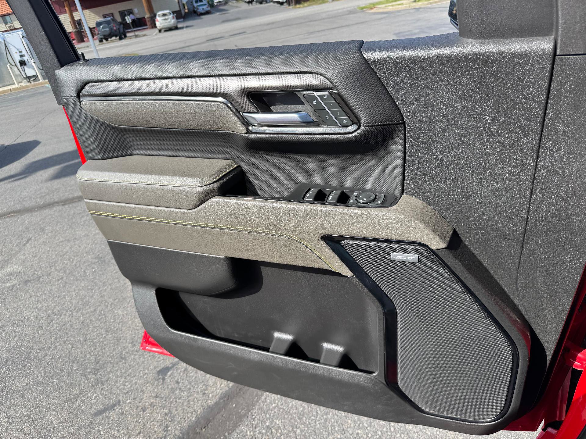 Used 2023 Chevrolet Silverado 1500 ZR2 image 28