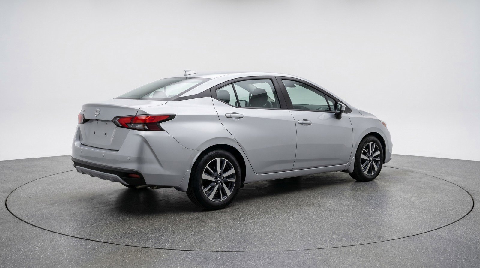 Used 2025 Nissan Versa SV FWD image 9