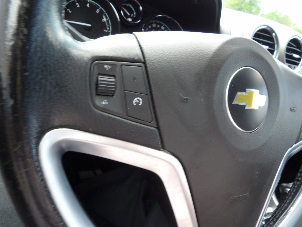 Used 2014 Chevrolet Captiva Sport LT w/ Convenience Package FWD image 13