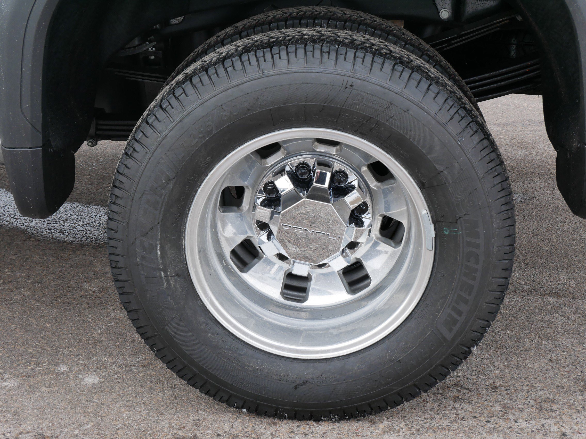 New 2026 GMC Sierra 3500 Denali w/ Denali Reserve Package image 3