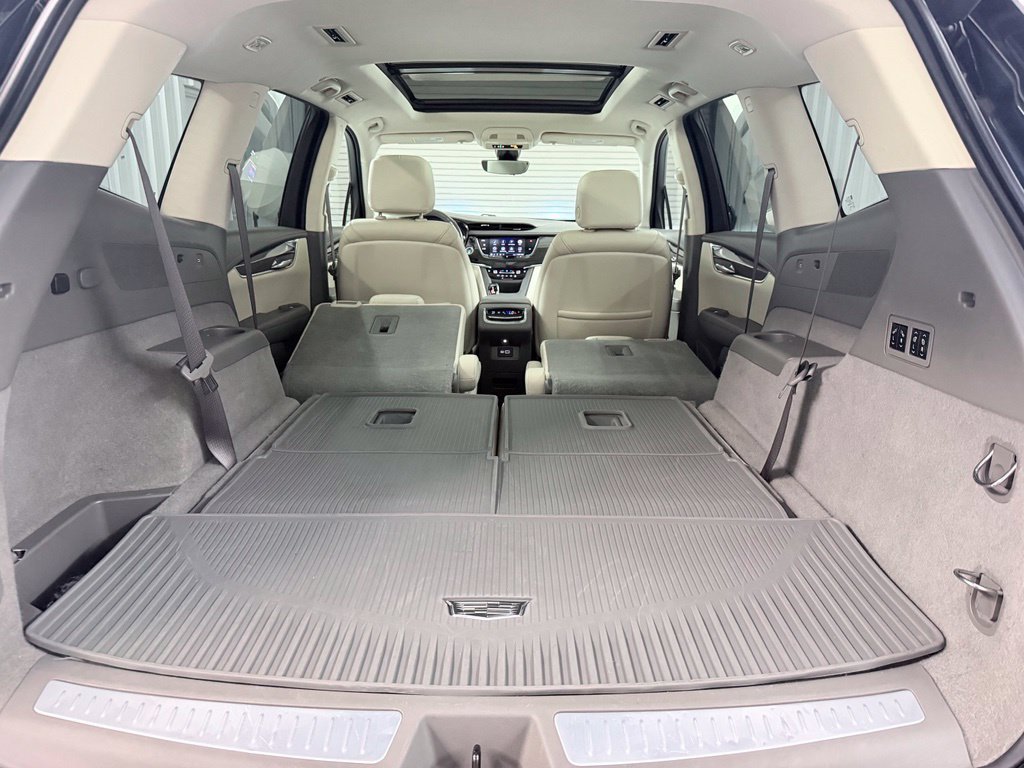 Used 2020 Cadillac XT6 Premium Luxury FWD image 46