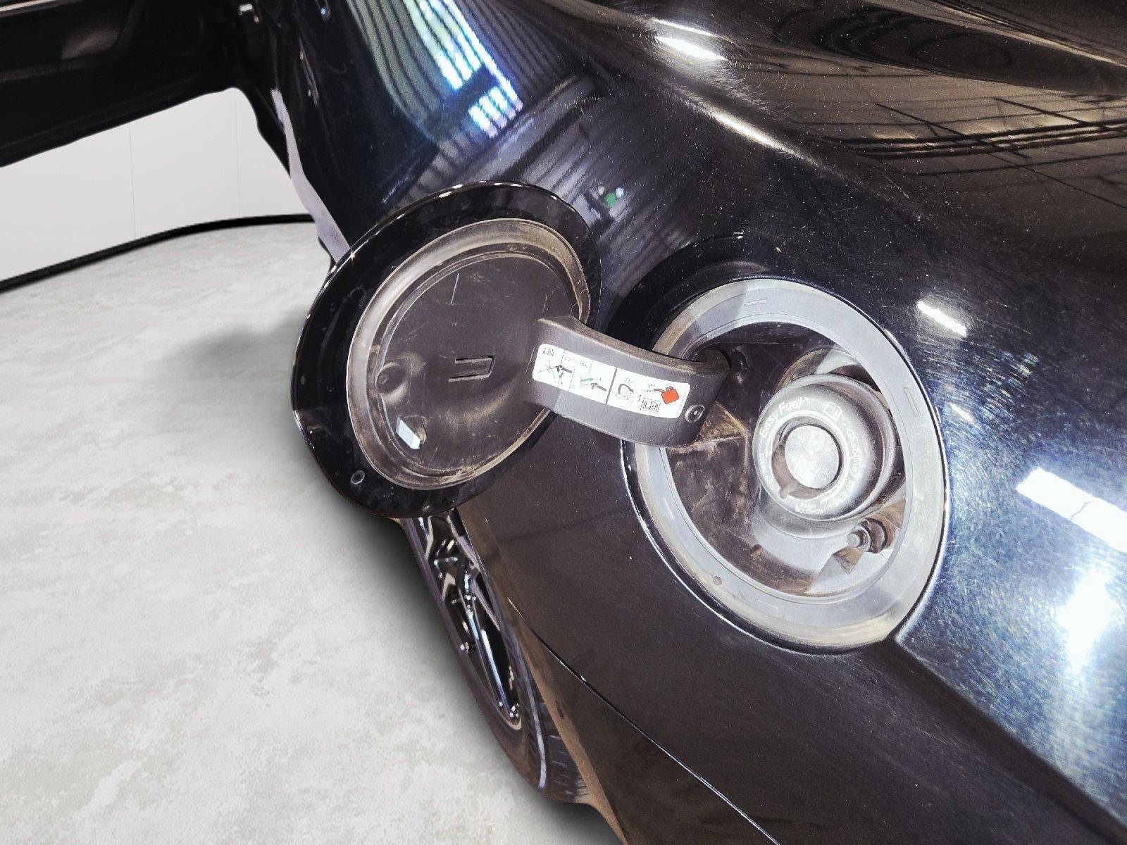Used 2021 Ford Mustang GT RWD image 23
