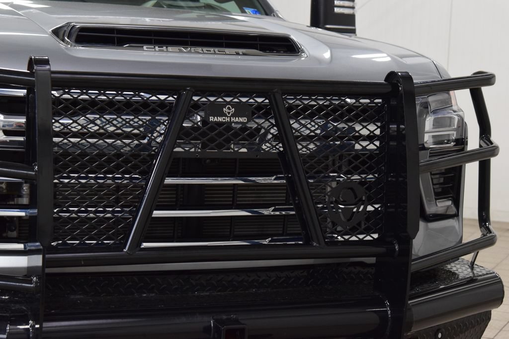 Used 2025 Chevrolet Silverado 3500 LTZ w/ LTZ Premium Package AWD/4WD image 11