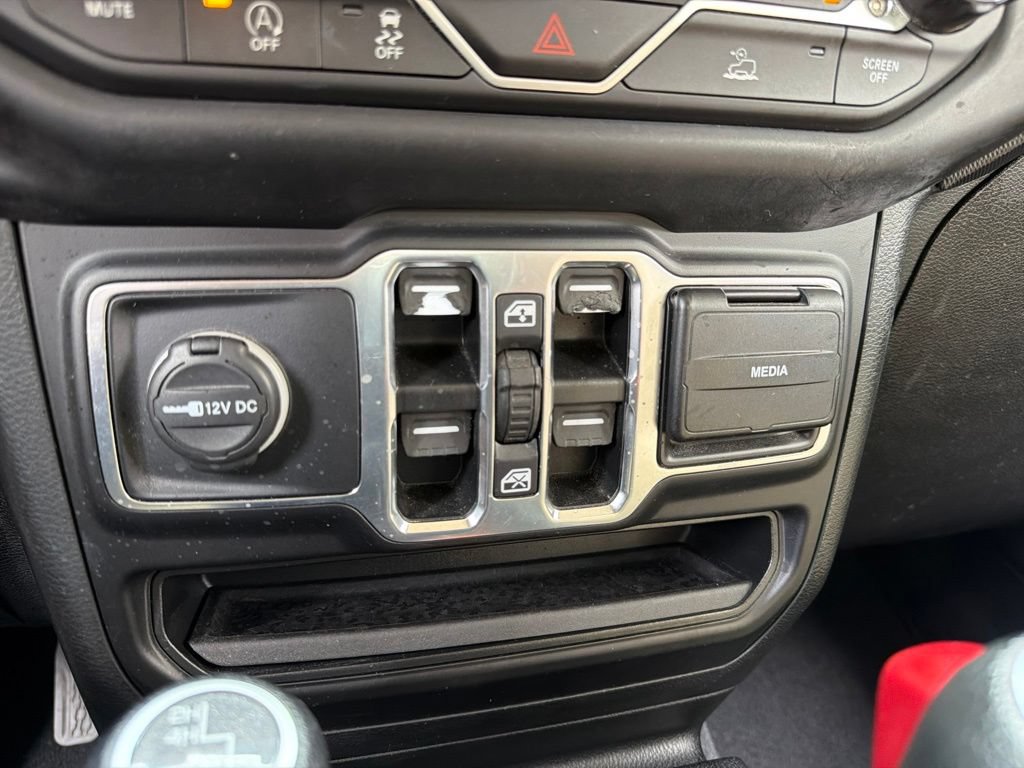Used 2020 Jeep Gladiator Sport w/ Quick Order Package 24S AWD/4WD image 12
