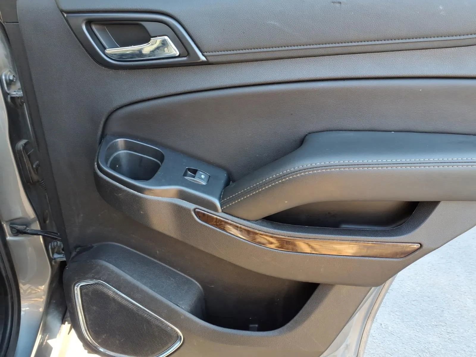 Used 2019 Chevrolet Tahoe LS w/ All-Season Package image 13