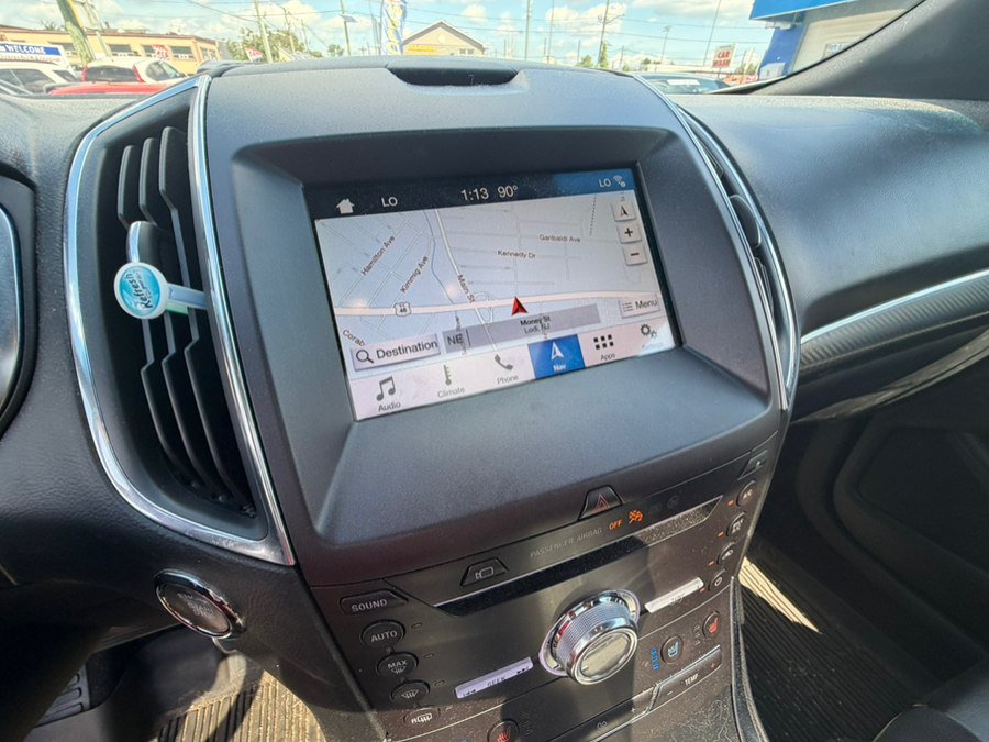 Used 2019 Ford Edge ST w/ Equipment Group 401A AWD/4WD image 12