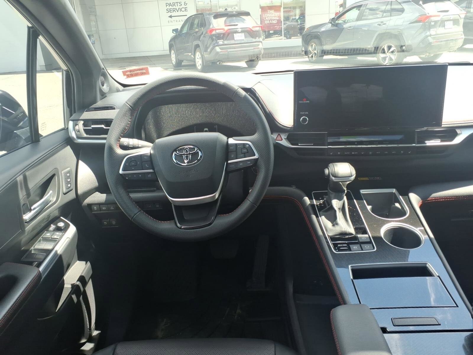 Used 2025 Toyota Sienna XSE w/ XSE Premium Package AWD/4WD image 9