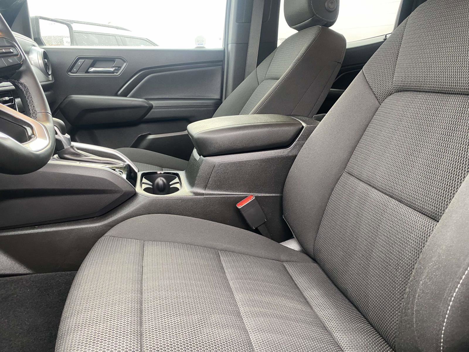 Used 2024 Chevrolet Colorado LT w/ LT Convenience Package II image 15