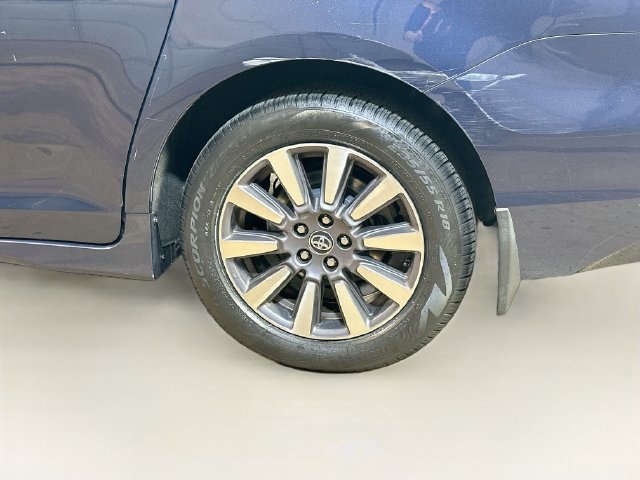 Used 2020 Toyota Sienna XLE AWD/4WD image 6