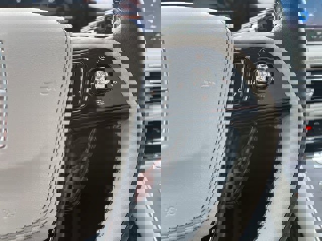 Used 2025 Lincoln Aviator AWD w/ Jet Appearance Package image 33