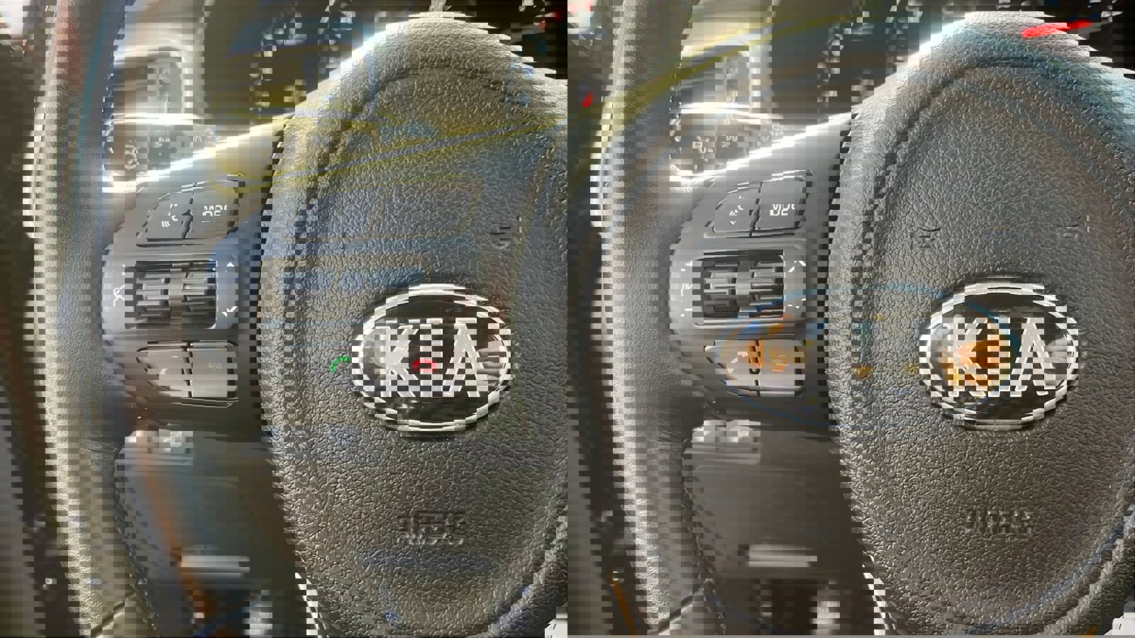 Used 2017 Kia Sorento SX image 13