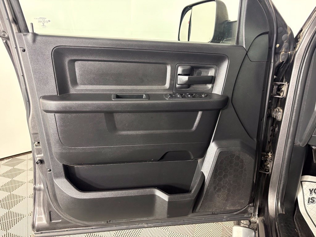 Used 2017 RAM 2500 Tradesman w/ Chrome Appearance Group AWD/4WD image 16