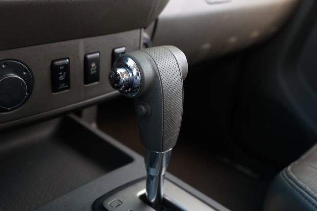 Used 2012 Nissan Frontier SL image 42