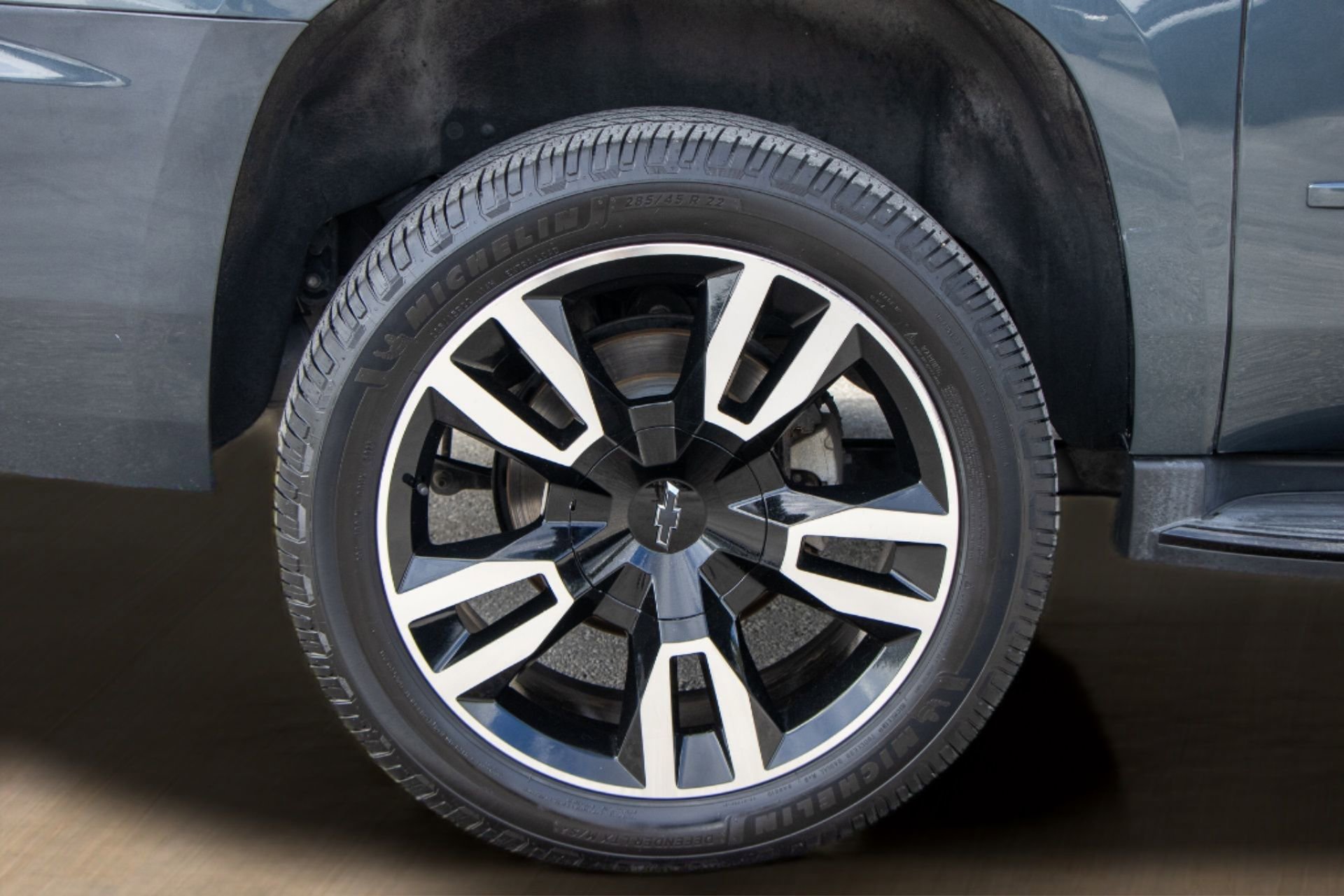 Used 2019 Chevrolet Suburban Premier w/ RST 6.2L Performance Edition image 37