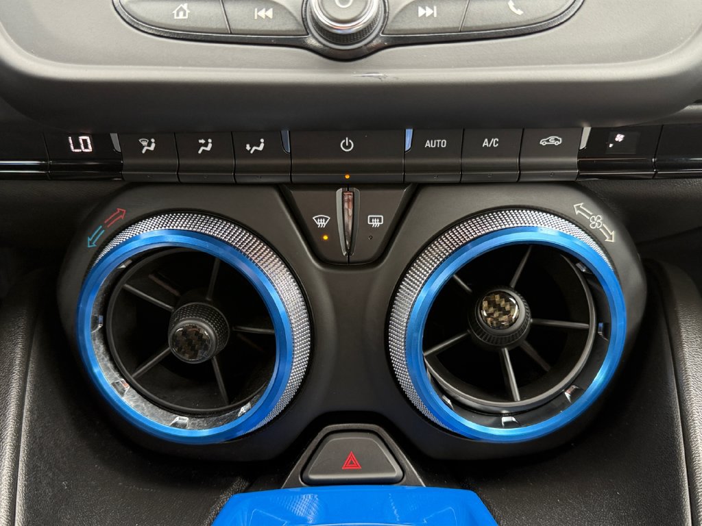 Used 2020 Chevrolet Camaro LS RWD image 16