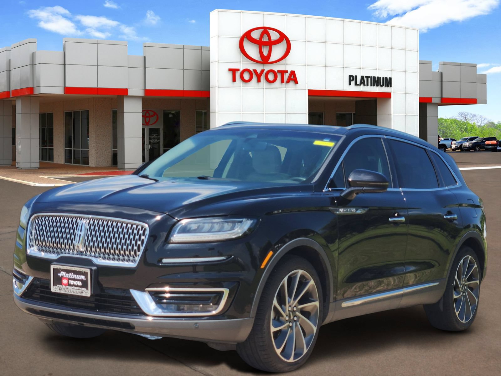 Used 2020 Lincoln Nautilus Reserve w/ Equipment Group 201A FWD video 2