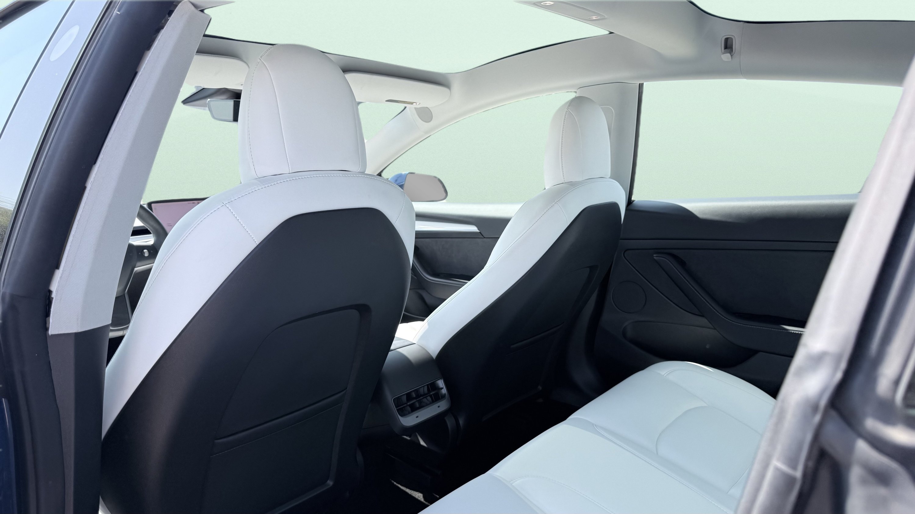 Used 2022 Tesla Model 3 Standard Range RWD image 26